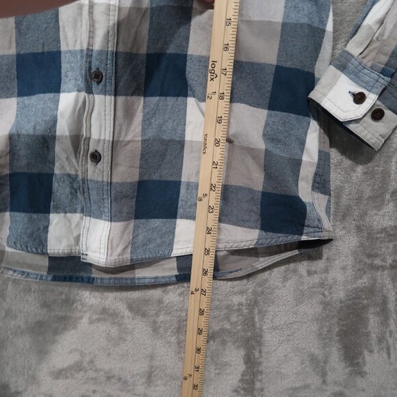 Red Head Shirt Mens M Blue Checks Flannel Button Up Collared Workwear Casual - Picture 14 of 16